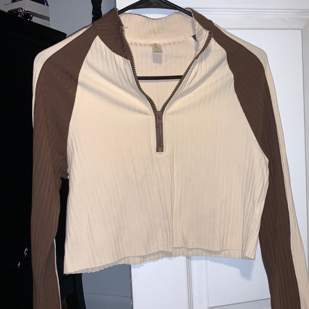 tan and brown, good fitting, crop top